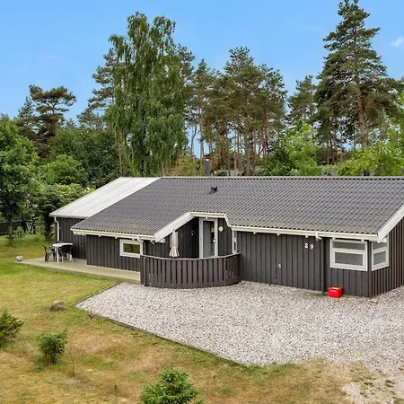 Gjorgjija - From The Sea By Interhome Hals